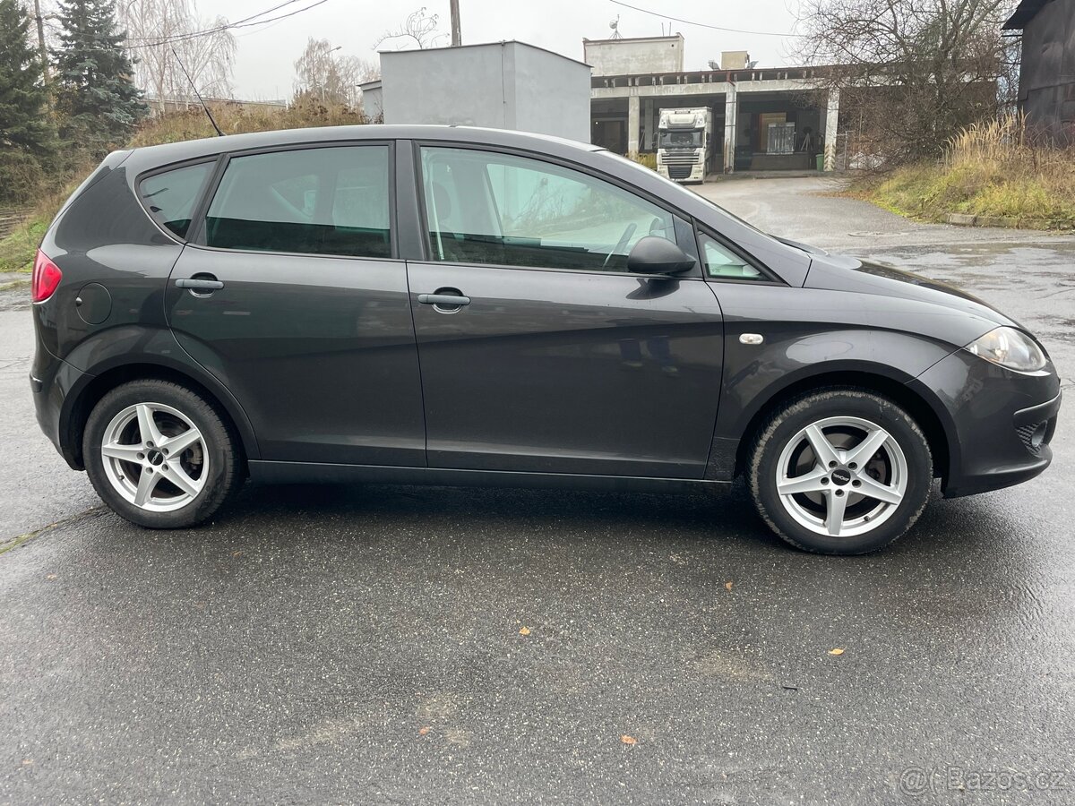 SEAT ALTEA 1.6i 75kW - 8