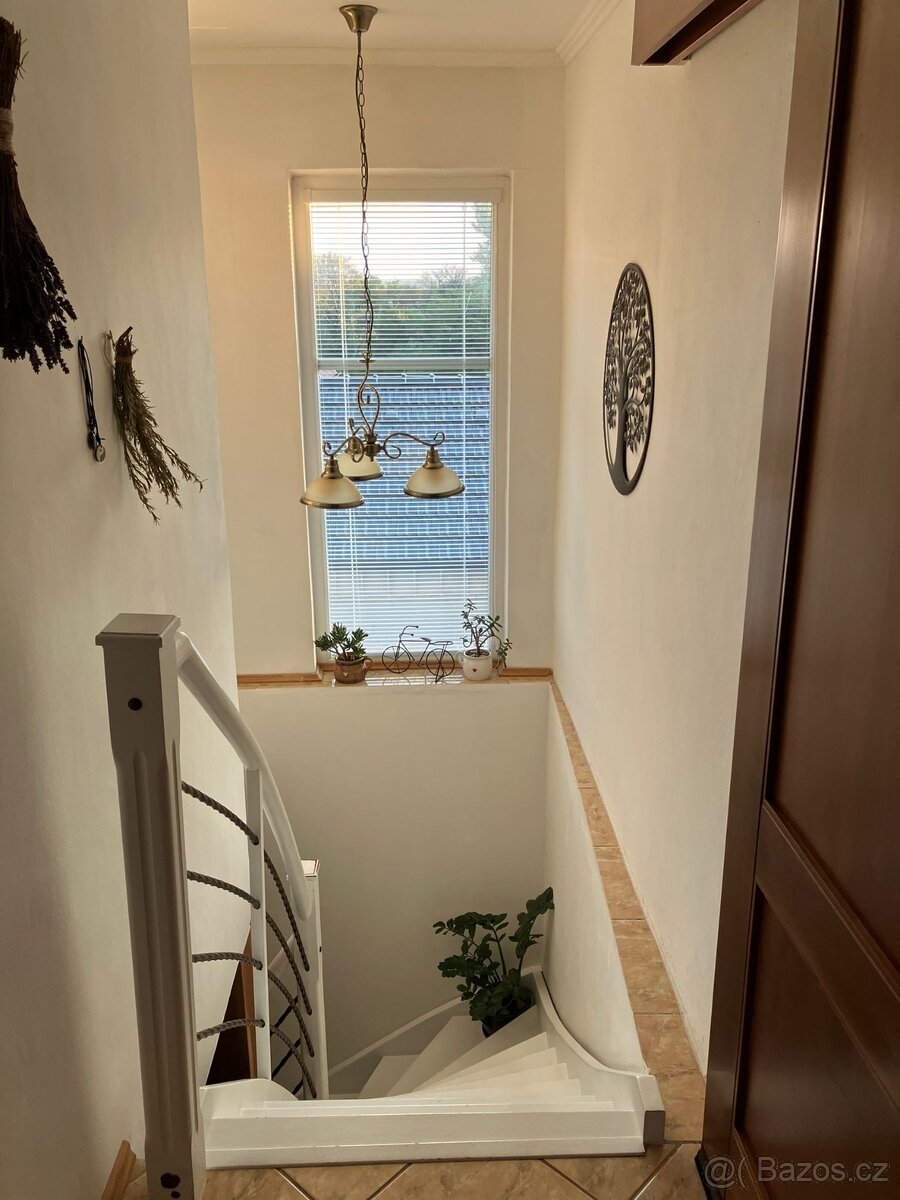 Dům 5+1 Lužice - 8