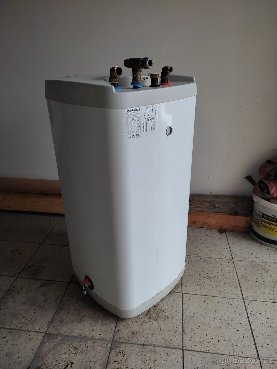 125 litrový ohřívač/zásobník na teplou vodu ke kotli - 8
