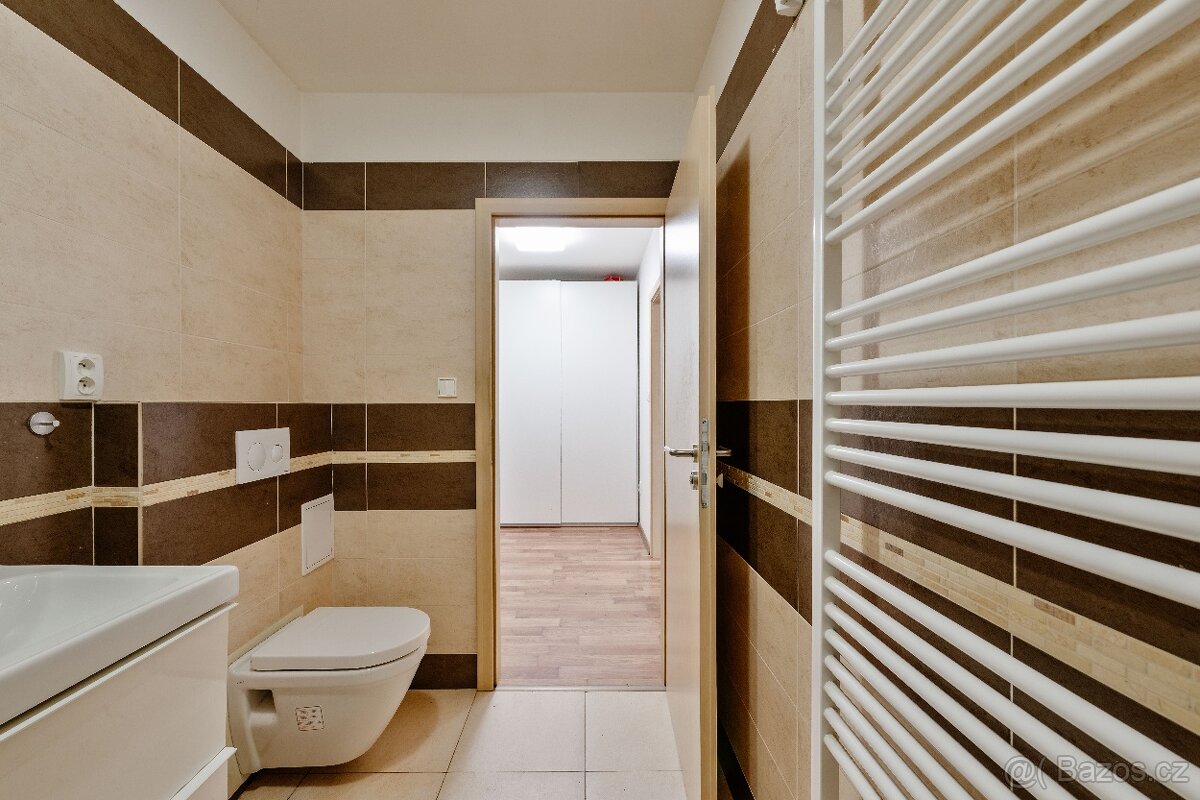 Byt 1+kk v centru Tábora - 8