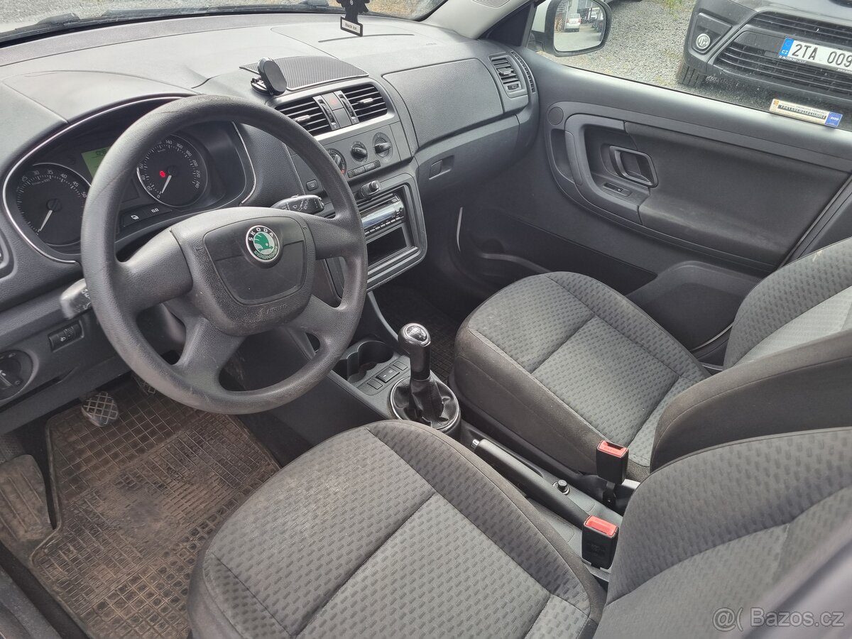 ŠKODA FABIA COMBI 1.6TDi 66KW R.V.2010 - 8