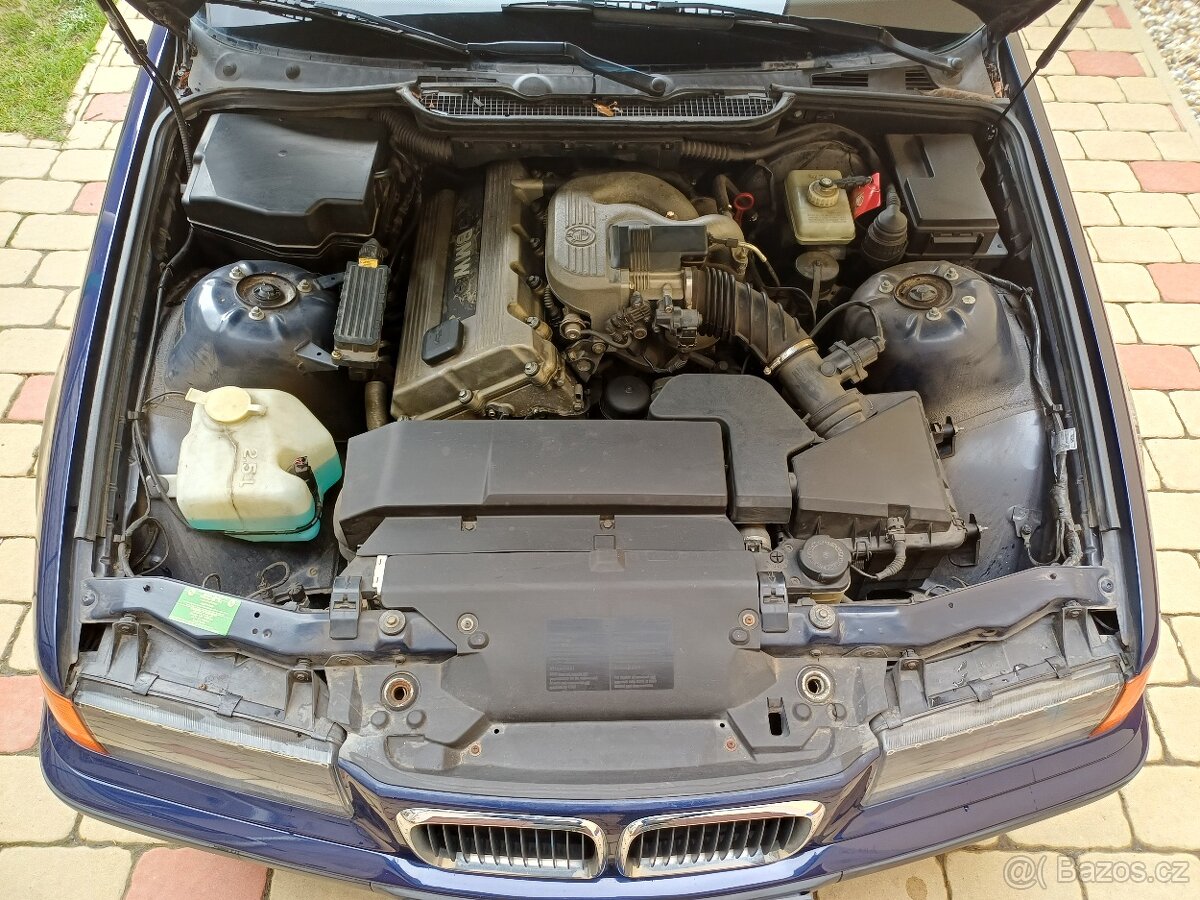 Bmw e36 318TI - 8