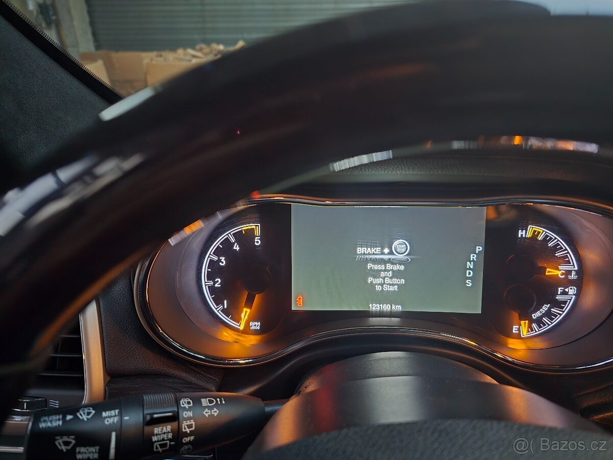 Jeep Grand Cherokee - 8