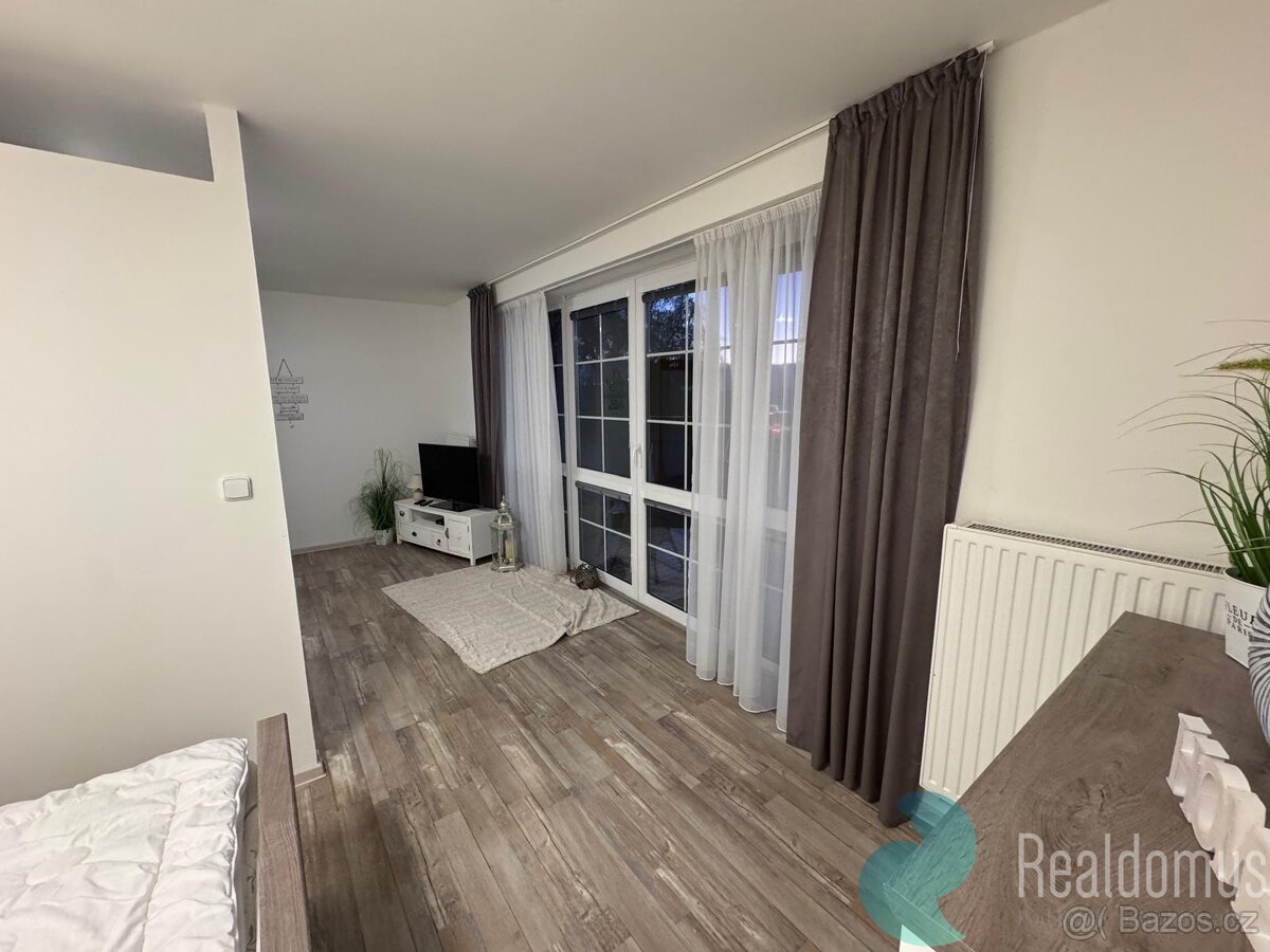 Pronájem bytu 2+kk, 50 m2, Zvěrotice - 8