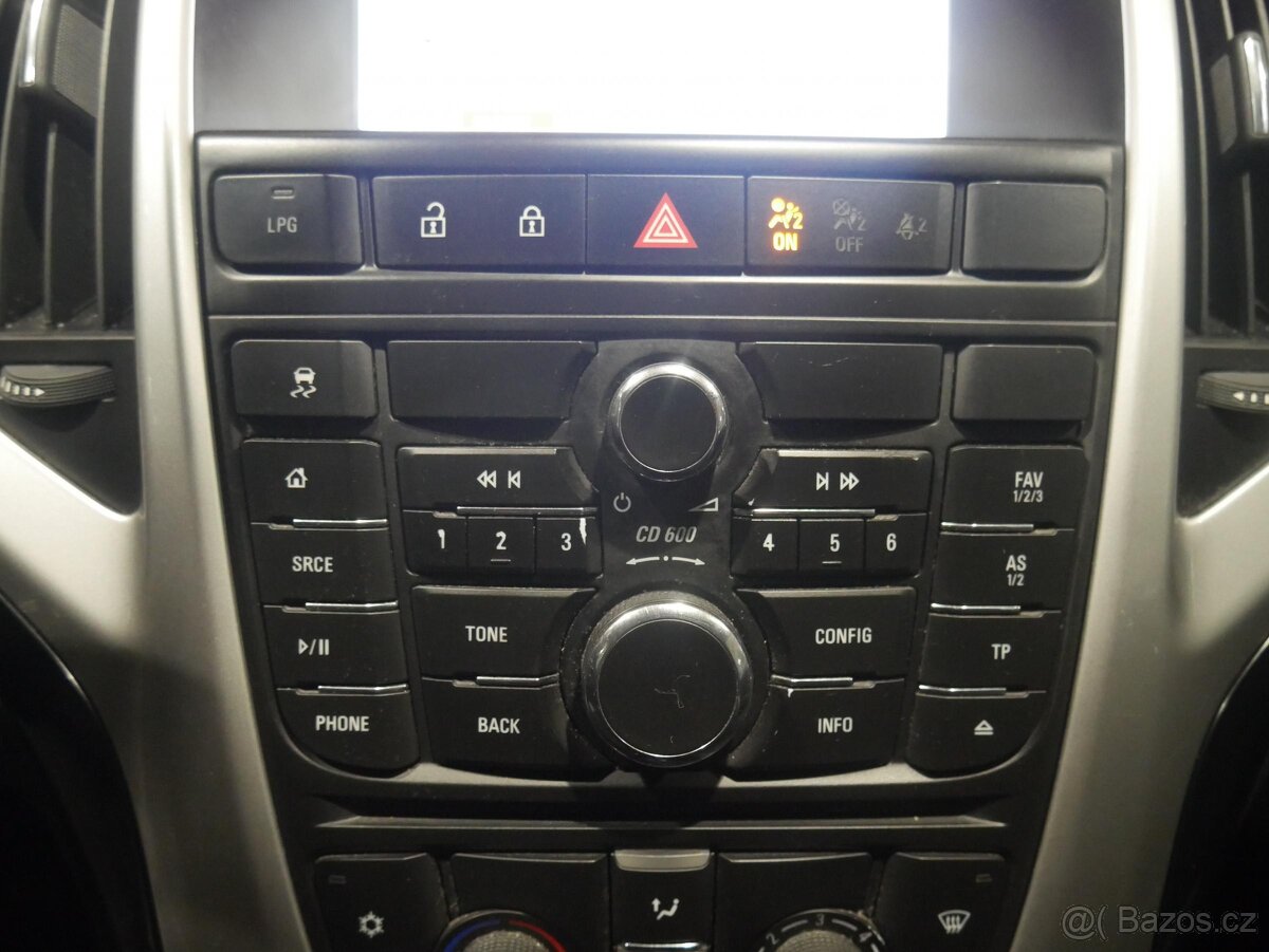 Opel Astra 1.4T , 103 kW LPG + benzín, 2015 - 8