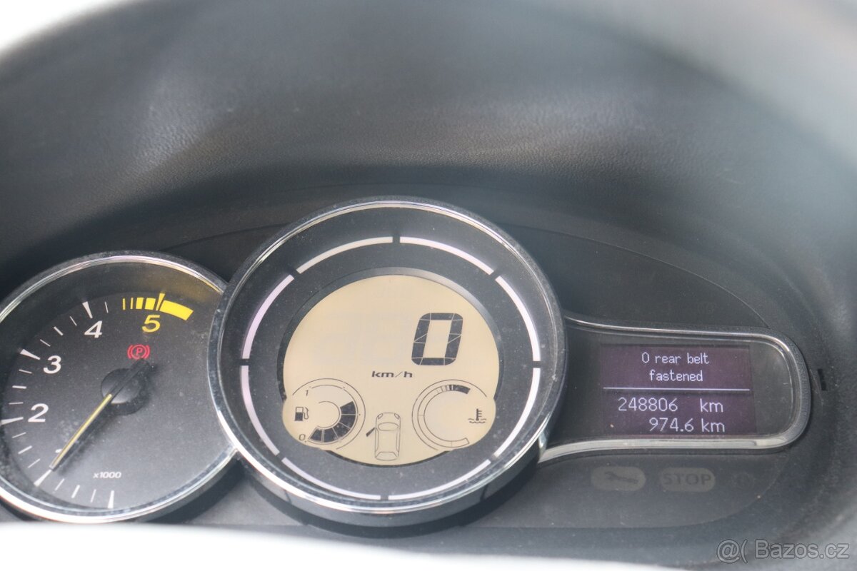 Renault Mégane Coupé 1.9 dci 96 kw - 8