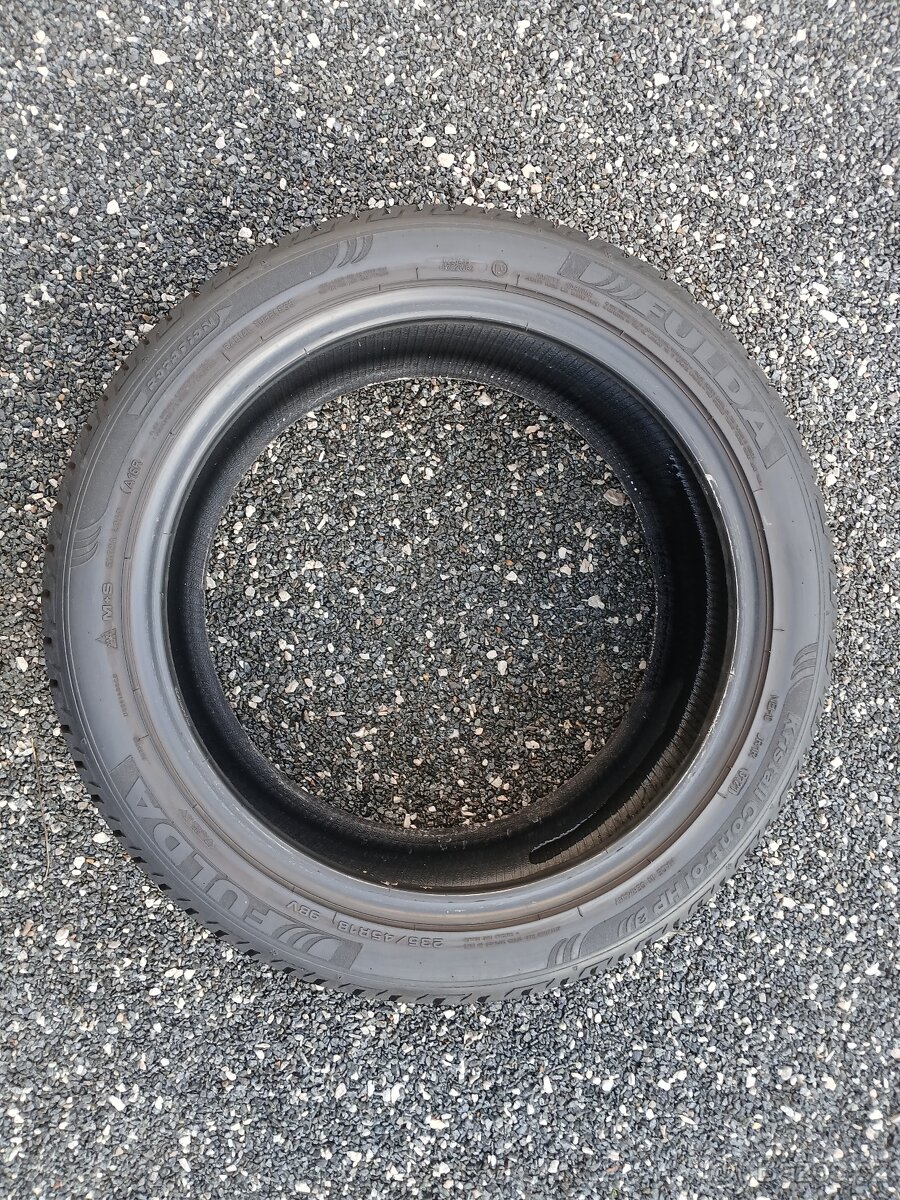 Zimní pneu Fulda Kristall Control HP2 235/45/18 vzorek 8mm - 8