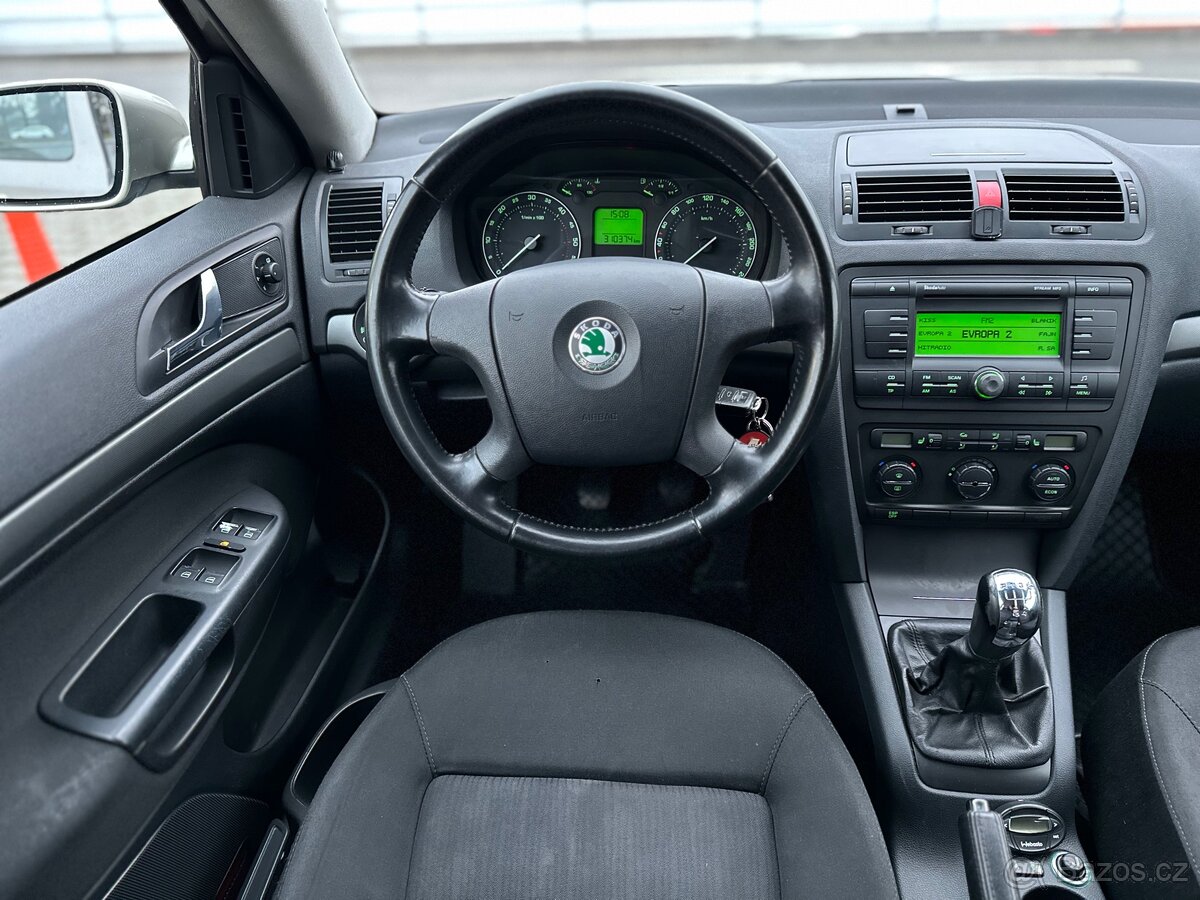 Škoda Octavia II 1.9TDI 77kw ELEGANCE, TAŽNÉ, bez koroze - 8