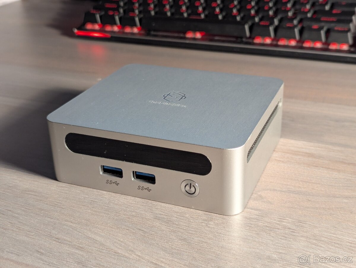 Prodám Mini PC - 16GB RAM, 512GB SSD, AMD Ryzen 7 - 8