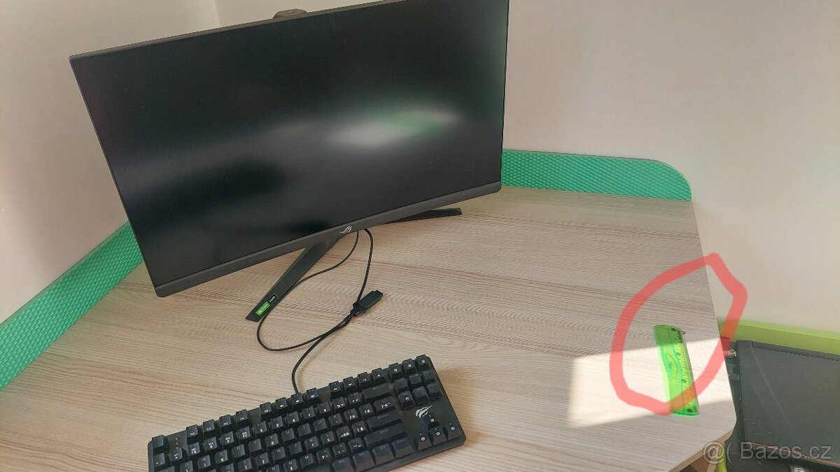 Klasický a rohový psací stůl + knihovna/polička - 8