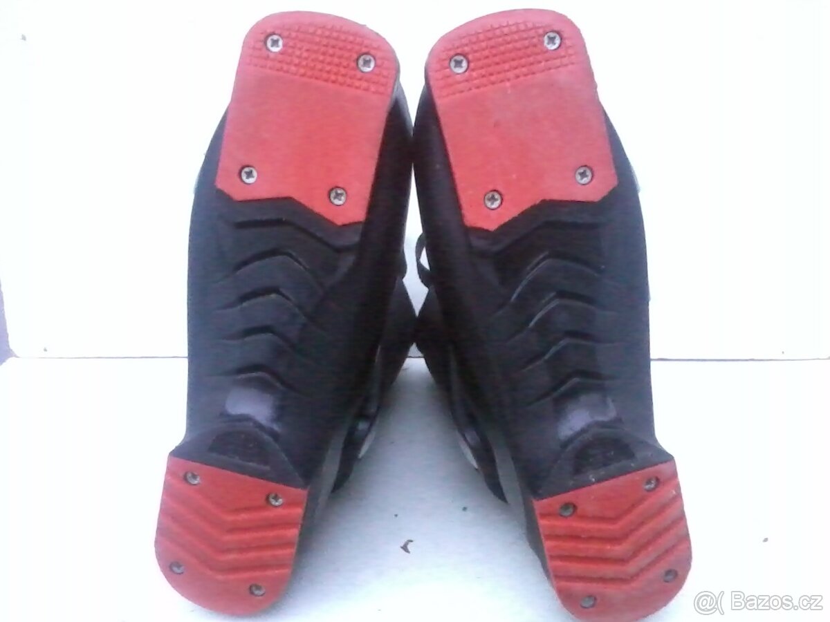 Lyžáky Atomic 25,5 - 8