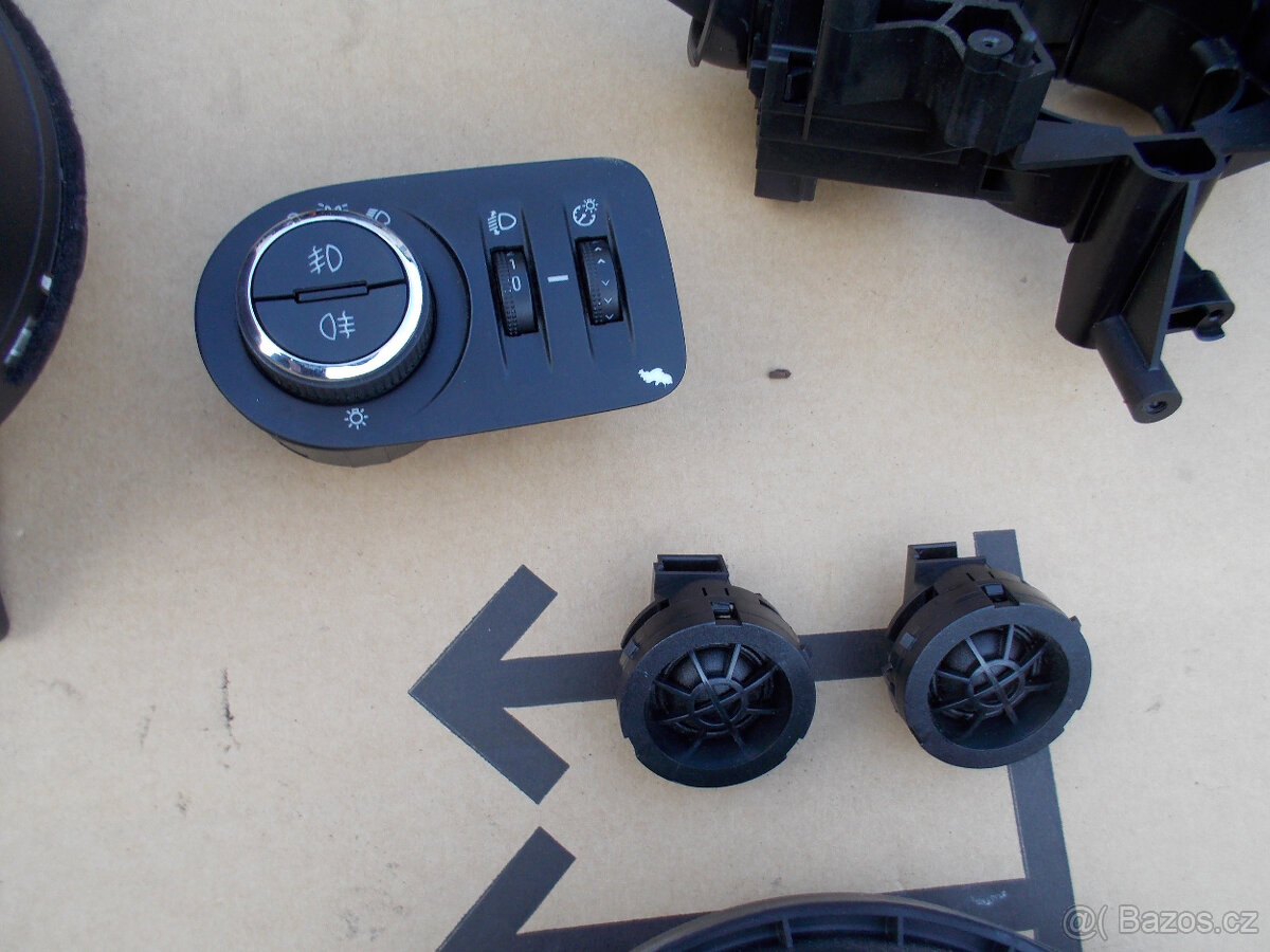 Díly Meriva B 1.4 88kw - č.1 - 8