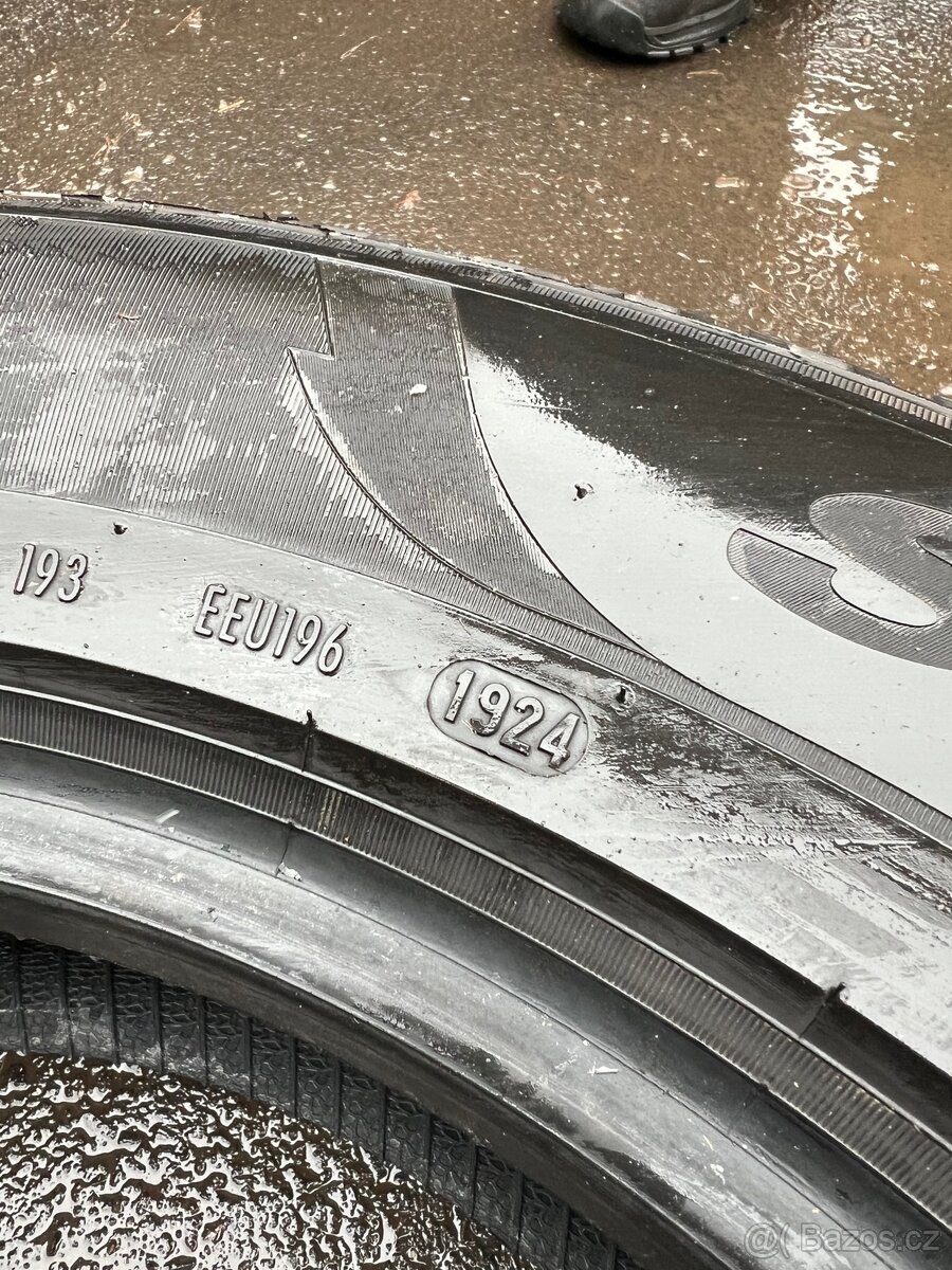 Sada zimních pneumatik Semperit a Pirelli |215/65/17| - 8