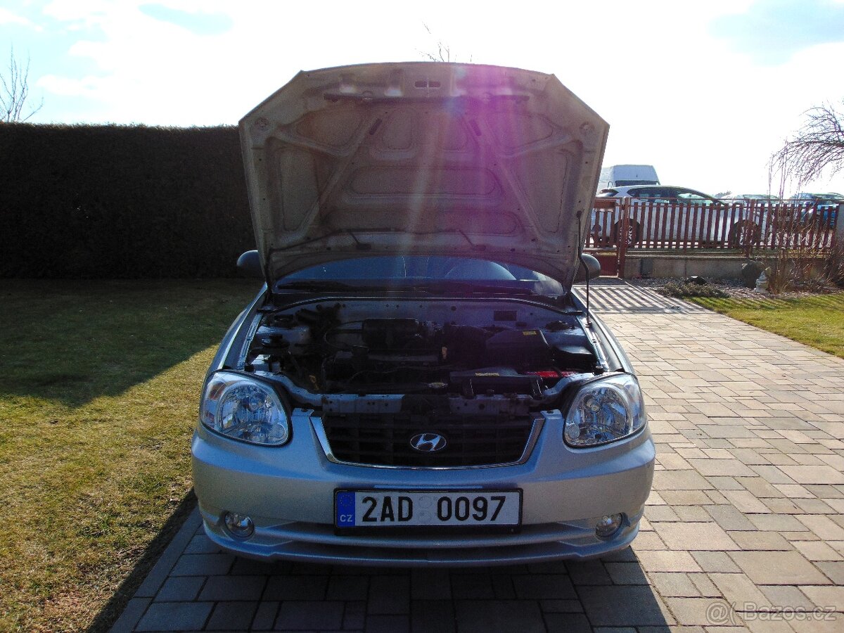 HYUNDAI ACCENT 1.3,PŮVOD ČR,1.MAJ.,KLIMA,SERVISKA - 8