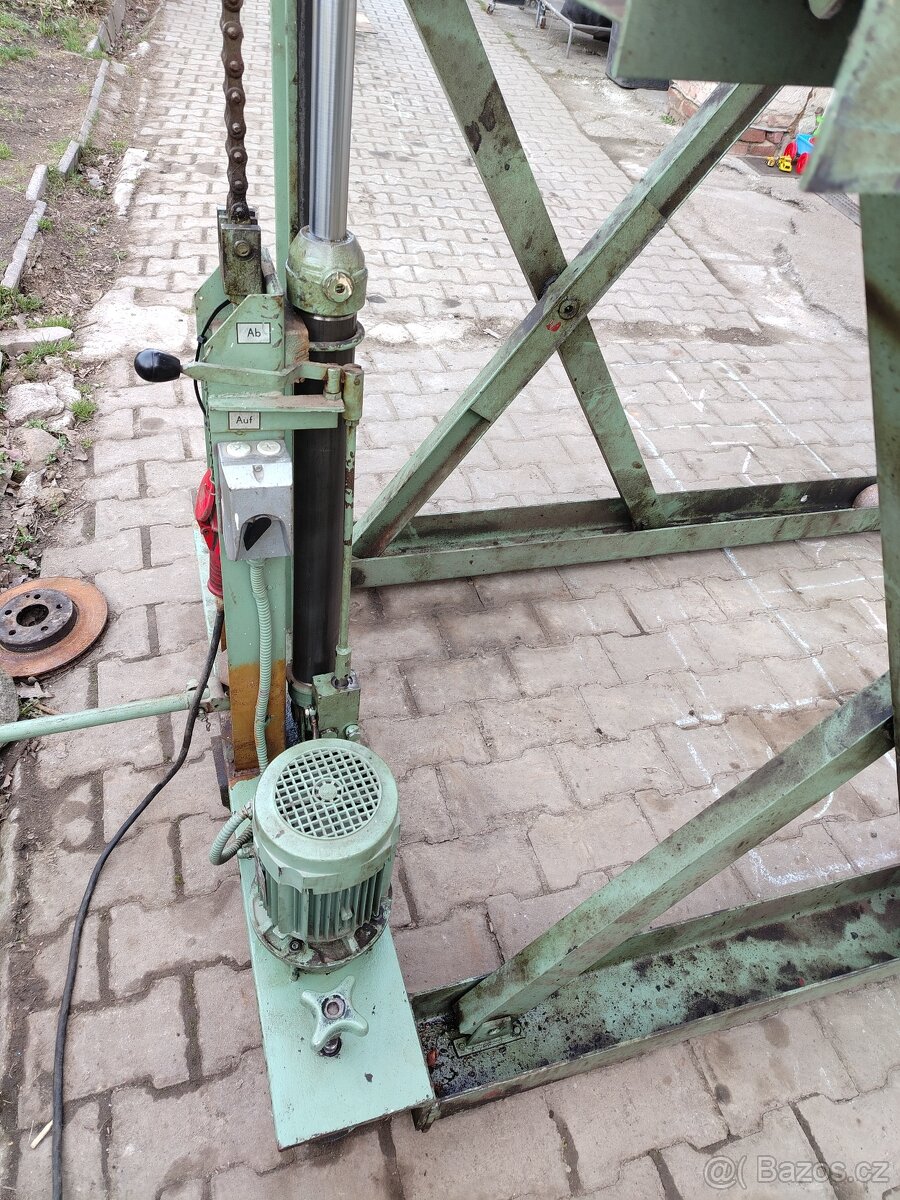 Hever nůžkový ddr do 2t - 8