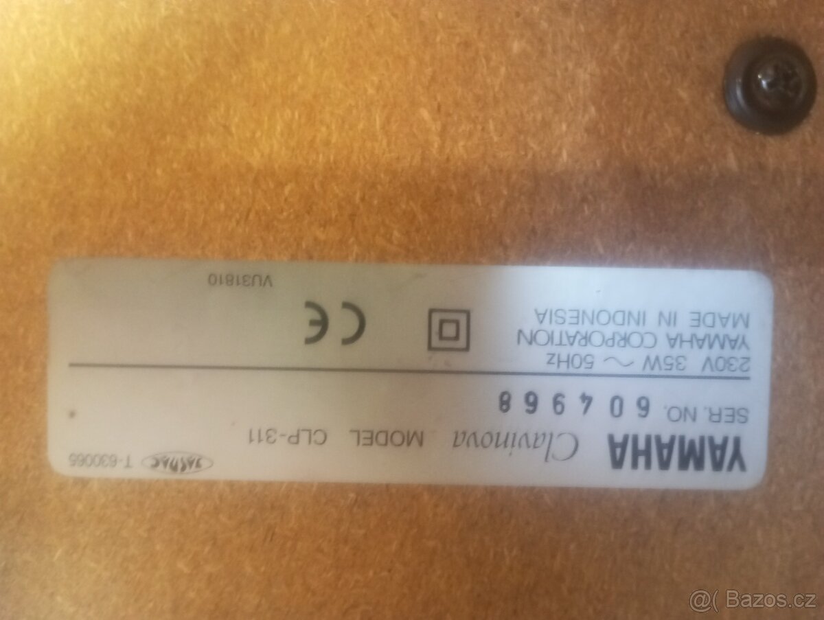 Yamaha clavinova - 8