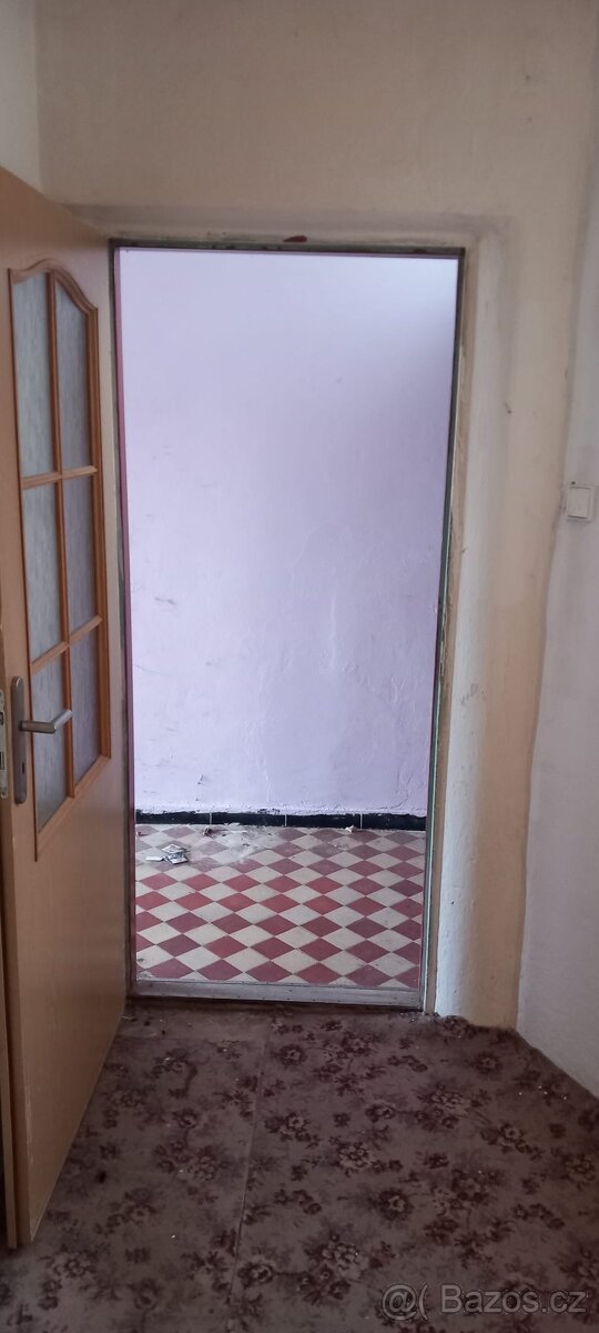 Pronájem 2+ kk Kunovice - 8