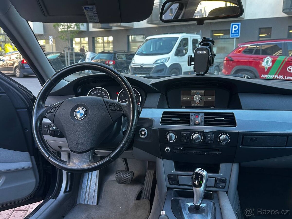 BMW E60 525i - 8