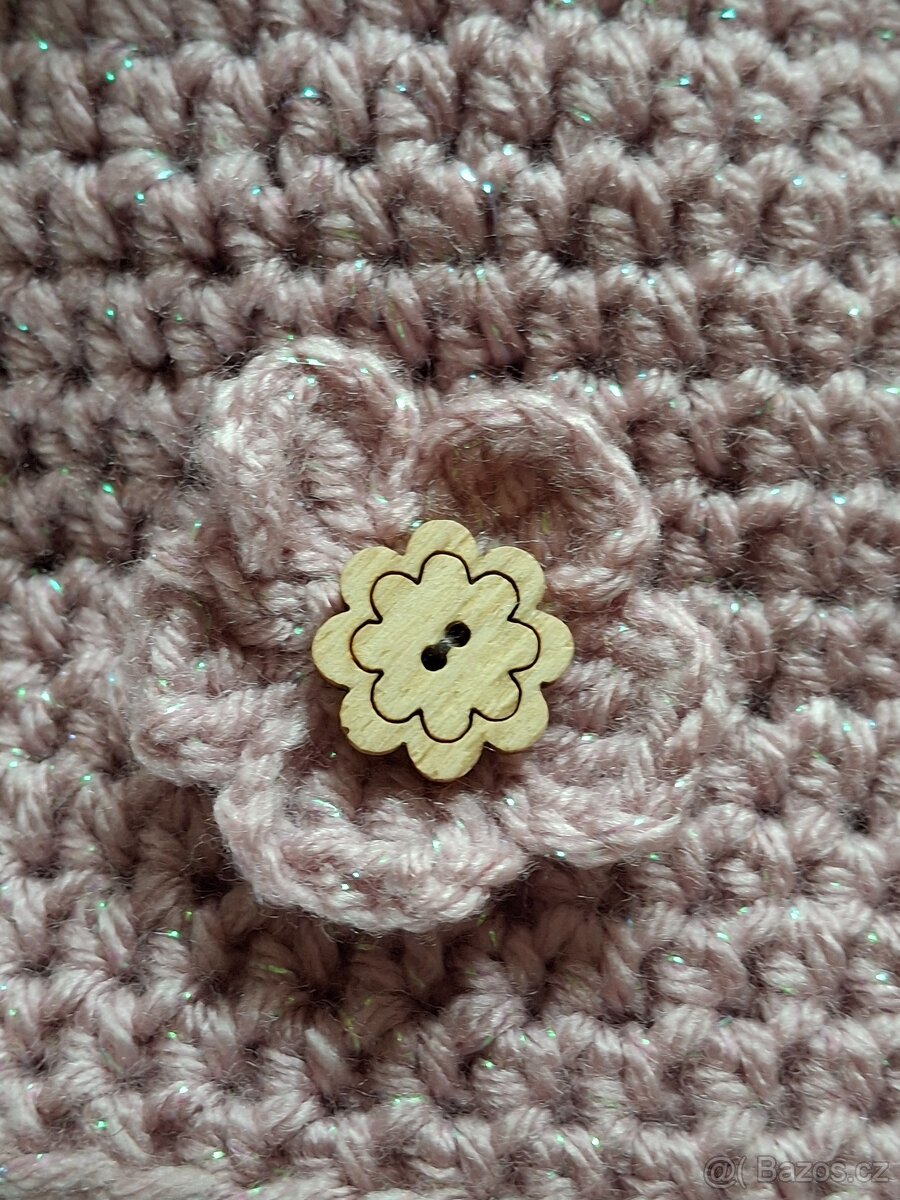 Háčkovaný set dvou čepic a nákrčníku - 8