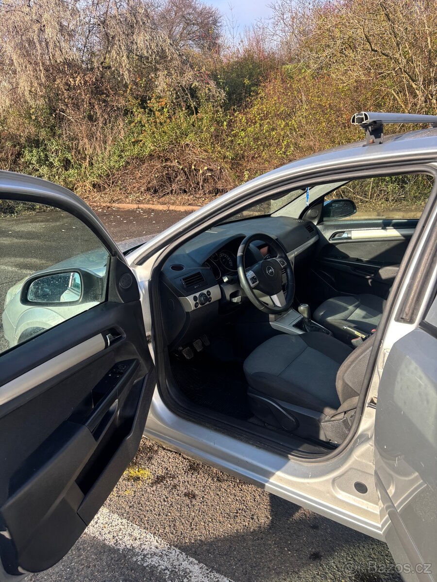 Opel Astra 1.7 CDTI - 8