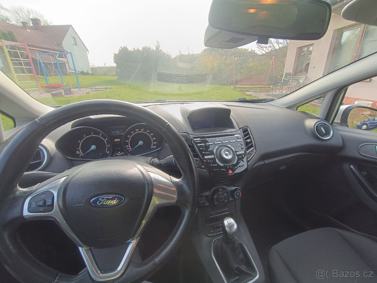 Ford Fiesta 1.0i 74kW, silný motor, velká výbava - 8