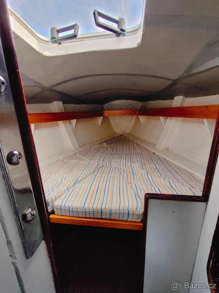 Kajutová plachetnice 9 m. - 8