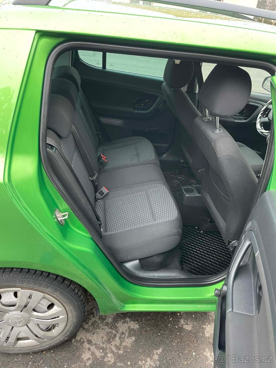 Škoda Fabia 1.2 hatchback 51kw benzín - 8