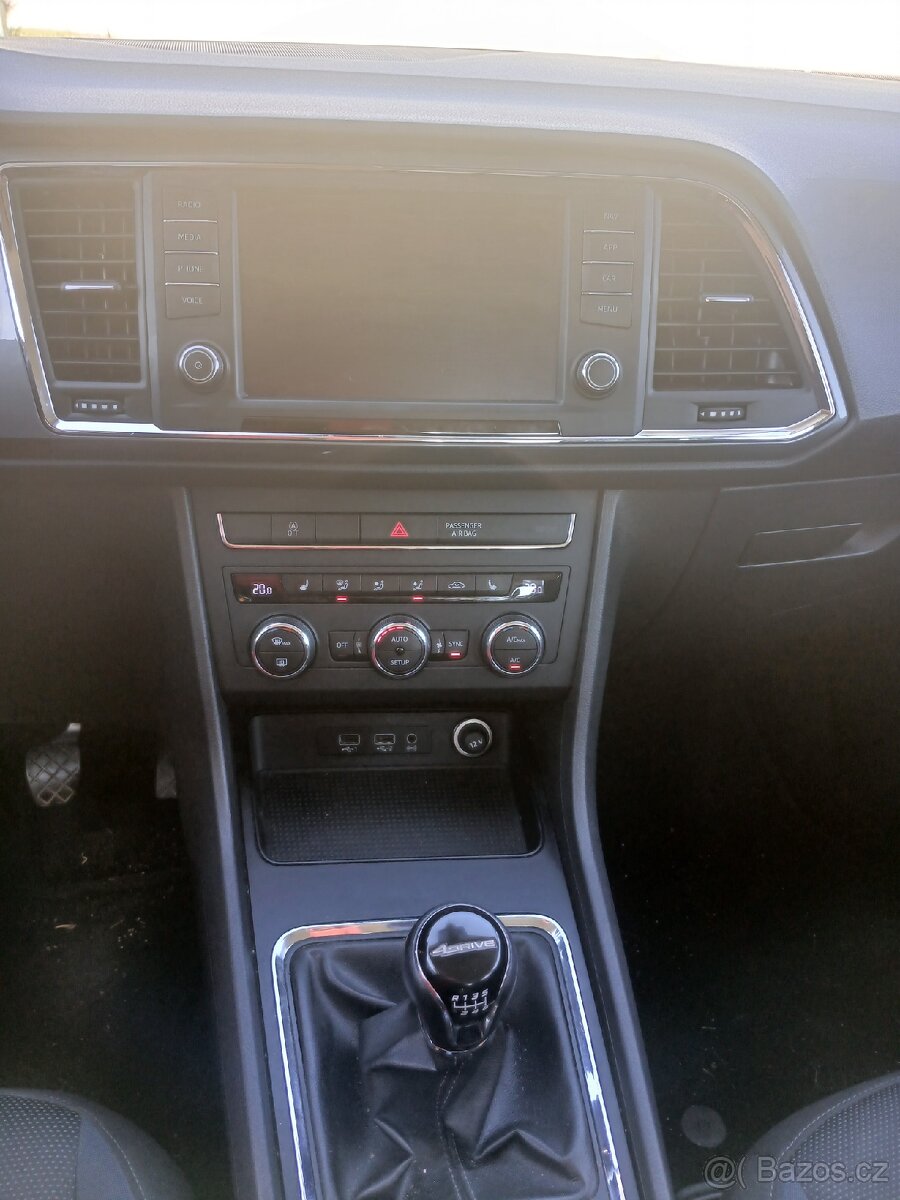 Seat Ateca 2.0TDI 4Drive 110kw led. Navigace - 8