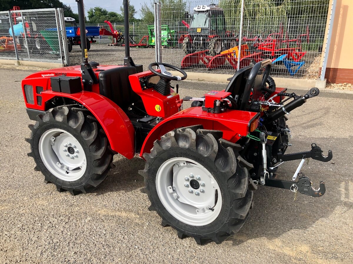 Malotraktor AGT 960 R - otočné pracoviště, 50 HP - 8