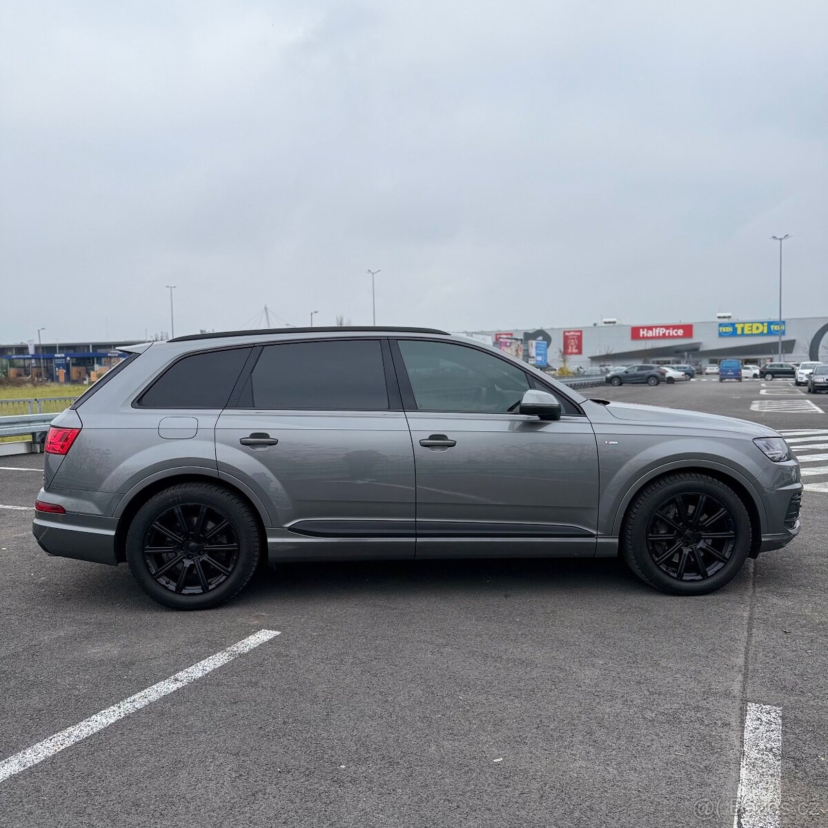 Audi Q7, 3.0TDI SLINE 200KW 7 míst Ojeté, 5/2015, 296 000 k - 8