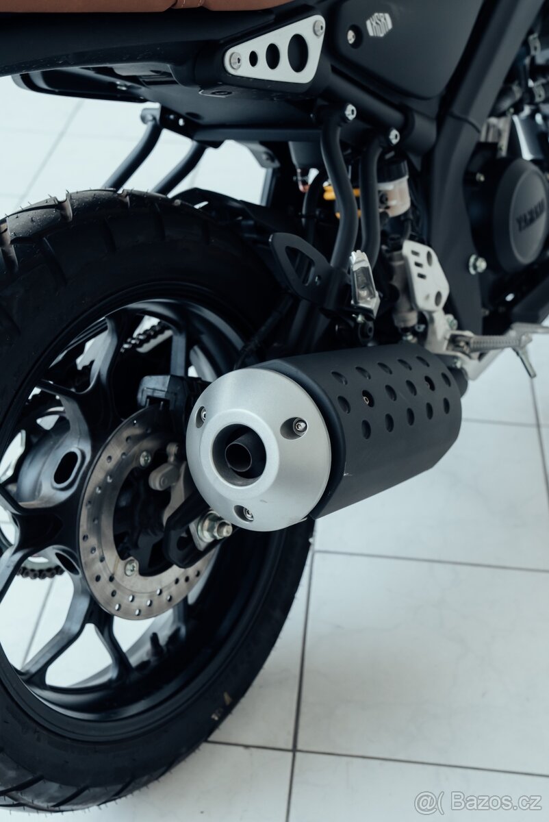 Motorka Yamaha XSR 155 - Stříbrná (NOVÁ) - 8