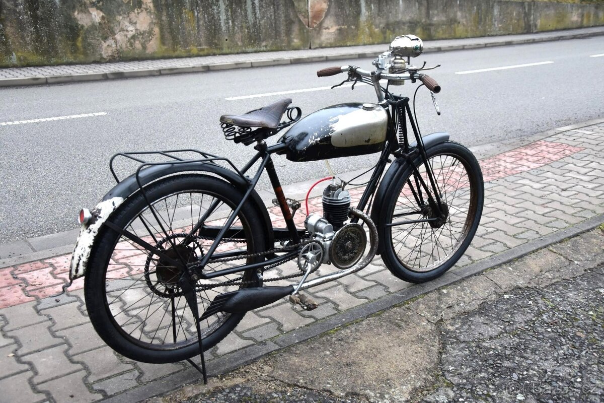 Předválečné motokolo Armor Paris - 8