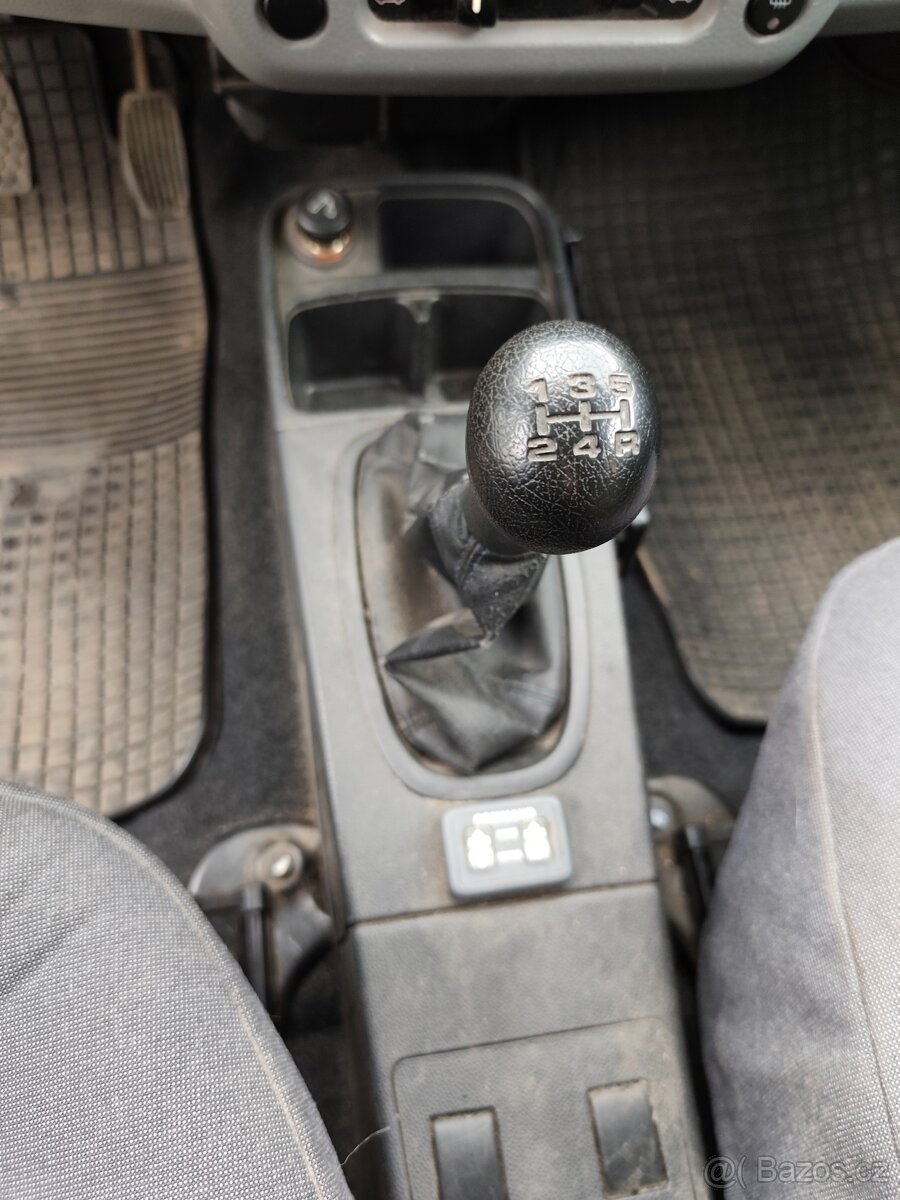 Suzuki Ignis 1,3 - 8