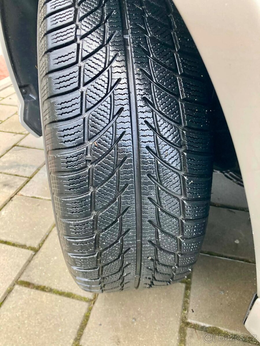 Renault Laguna 3 2.0dci - 8