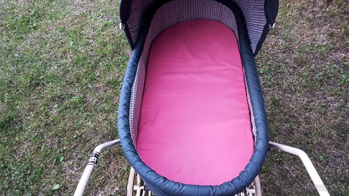 Retro kočárek Liberta. - 8