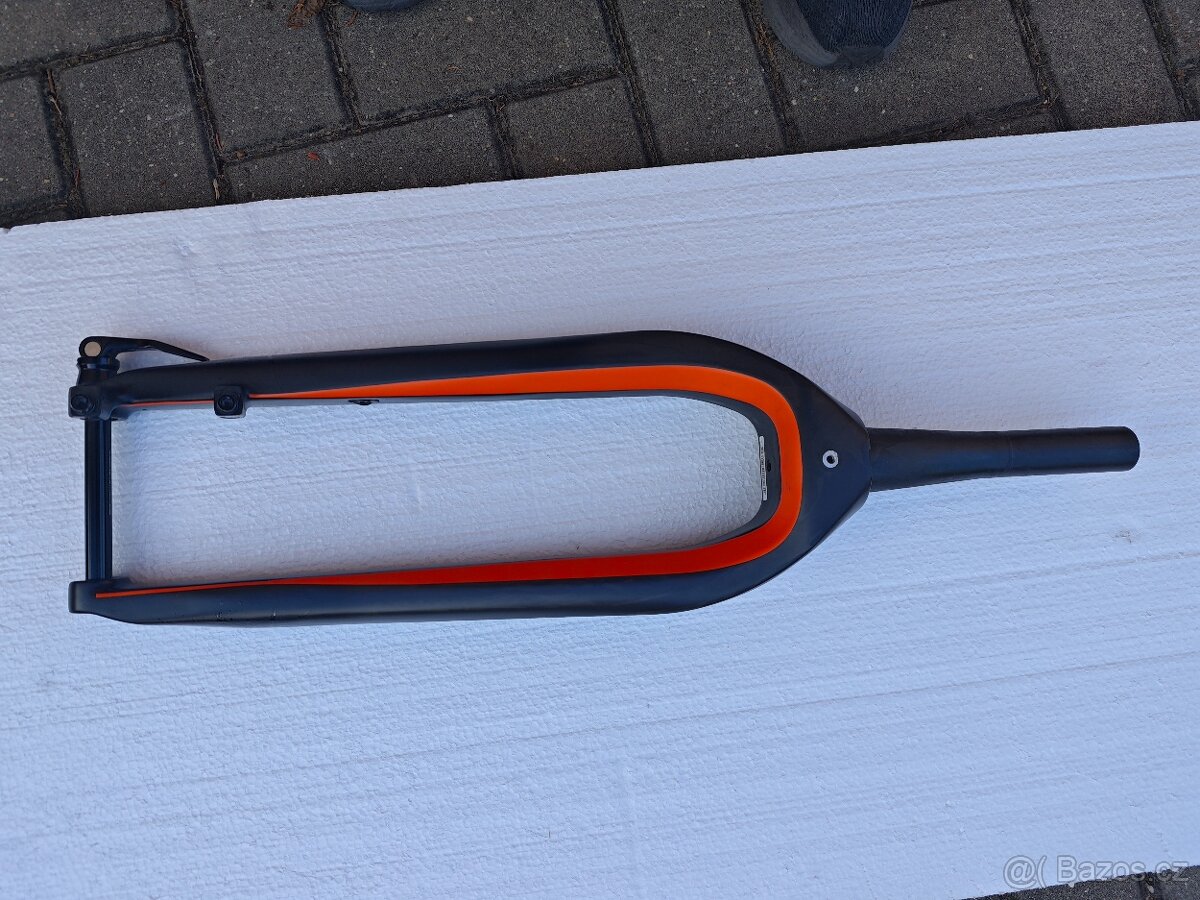 Karbonová vidlice Koga Beachracer 28 - 8