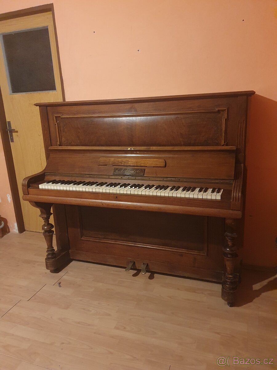 Pianino E. A. Albert - 8