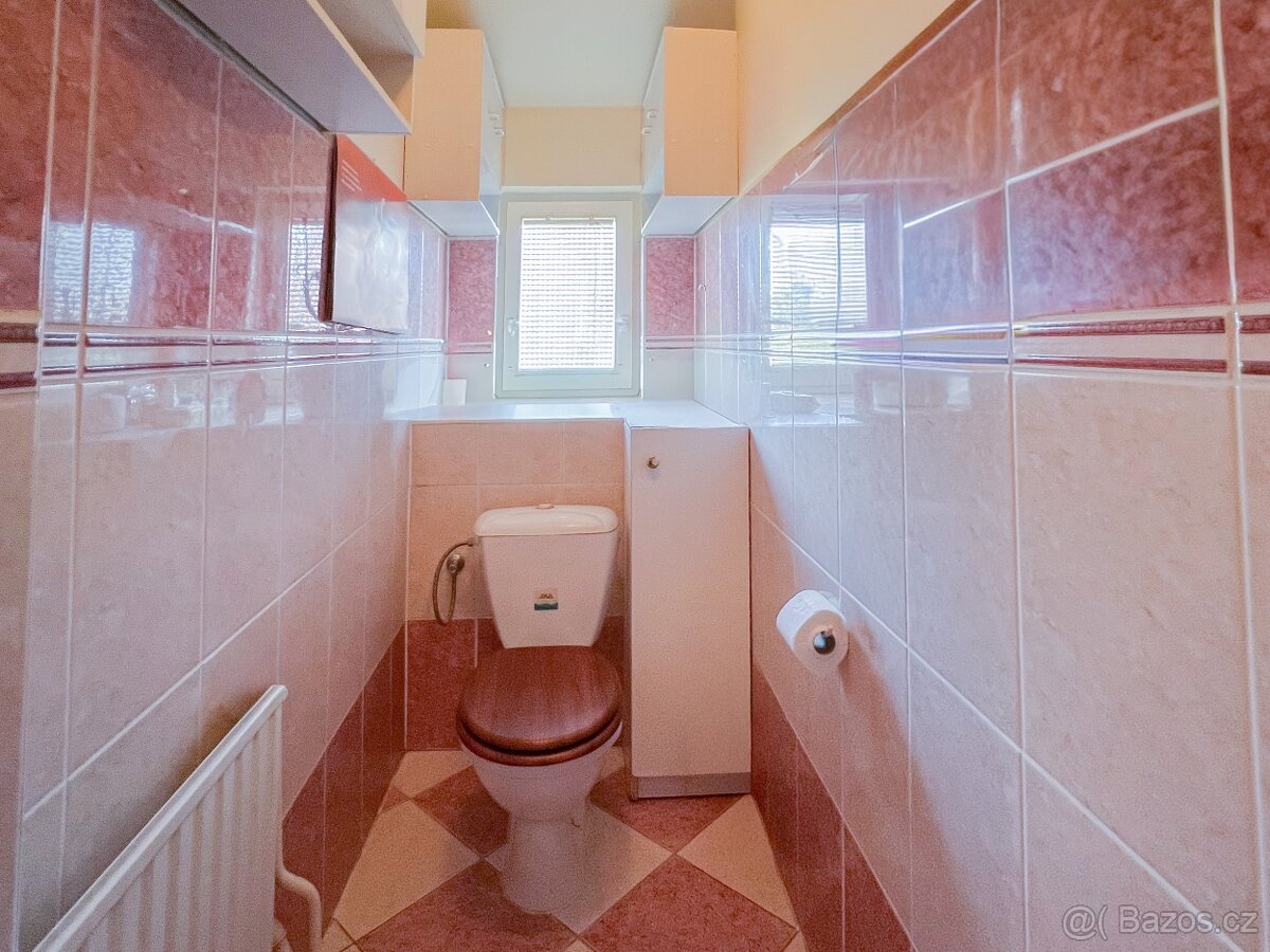 Prodej dvougeneračního domu ve Švihově - 8
