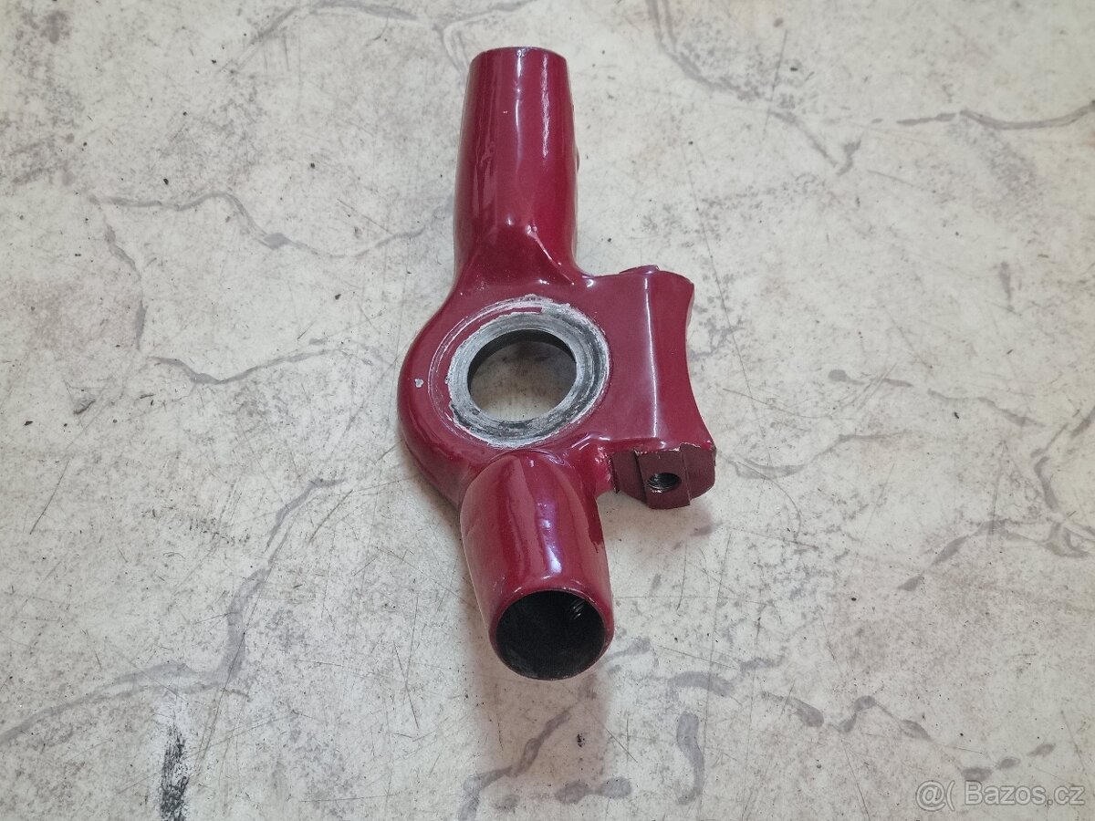 Jawa pérák FJ nebo Ogar - spodní brýle a držák řidítek. - 8