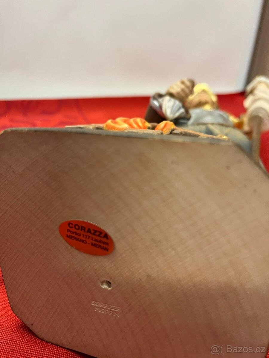 Stará dřevěná vyřezávaná socha, svatý Florian - 8