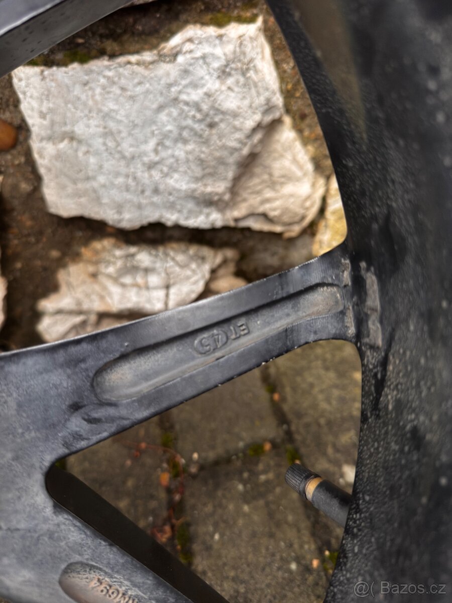 KMC 20´ ET45; 5x114,3; 20x9 - 8