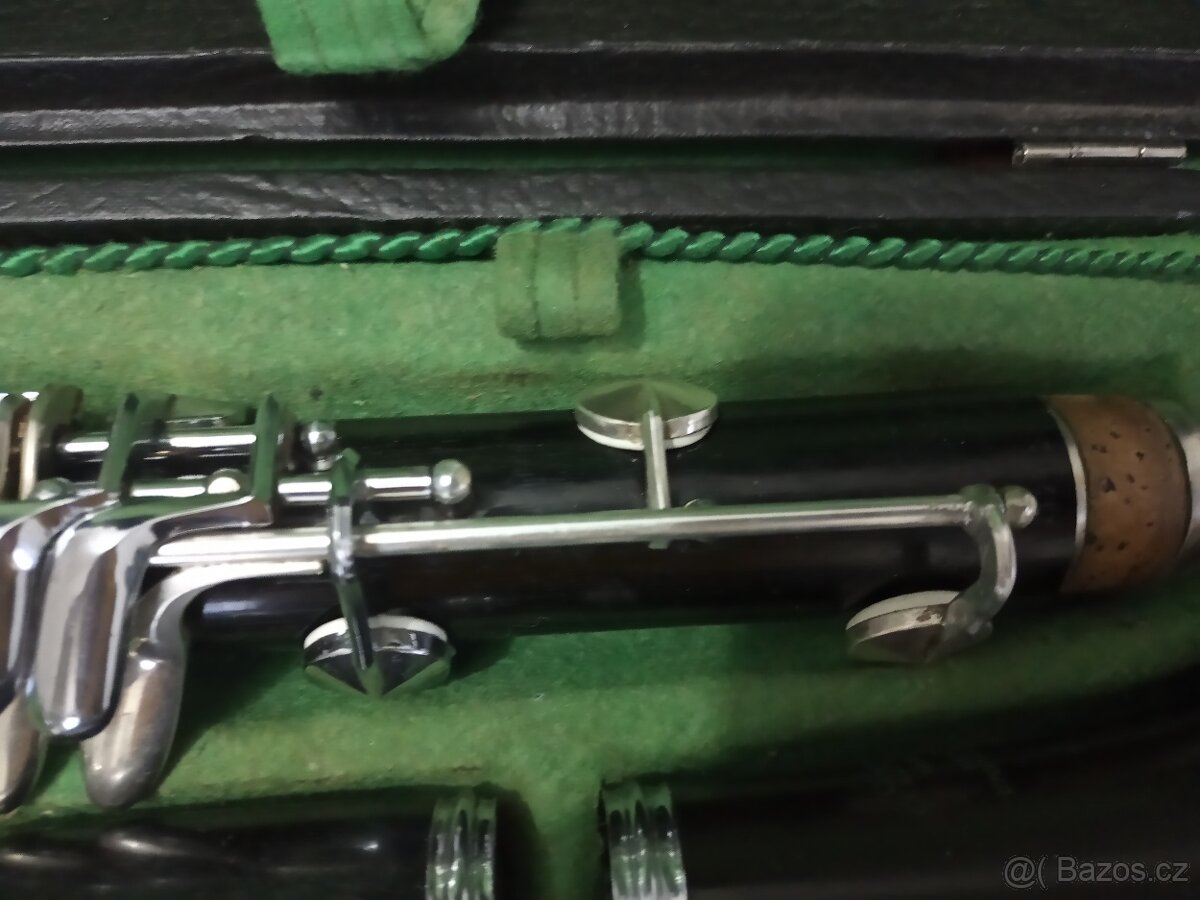 Prodám B Klarinet Amati - 8