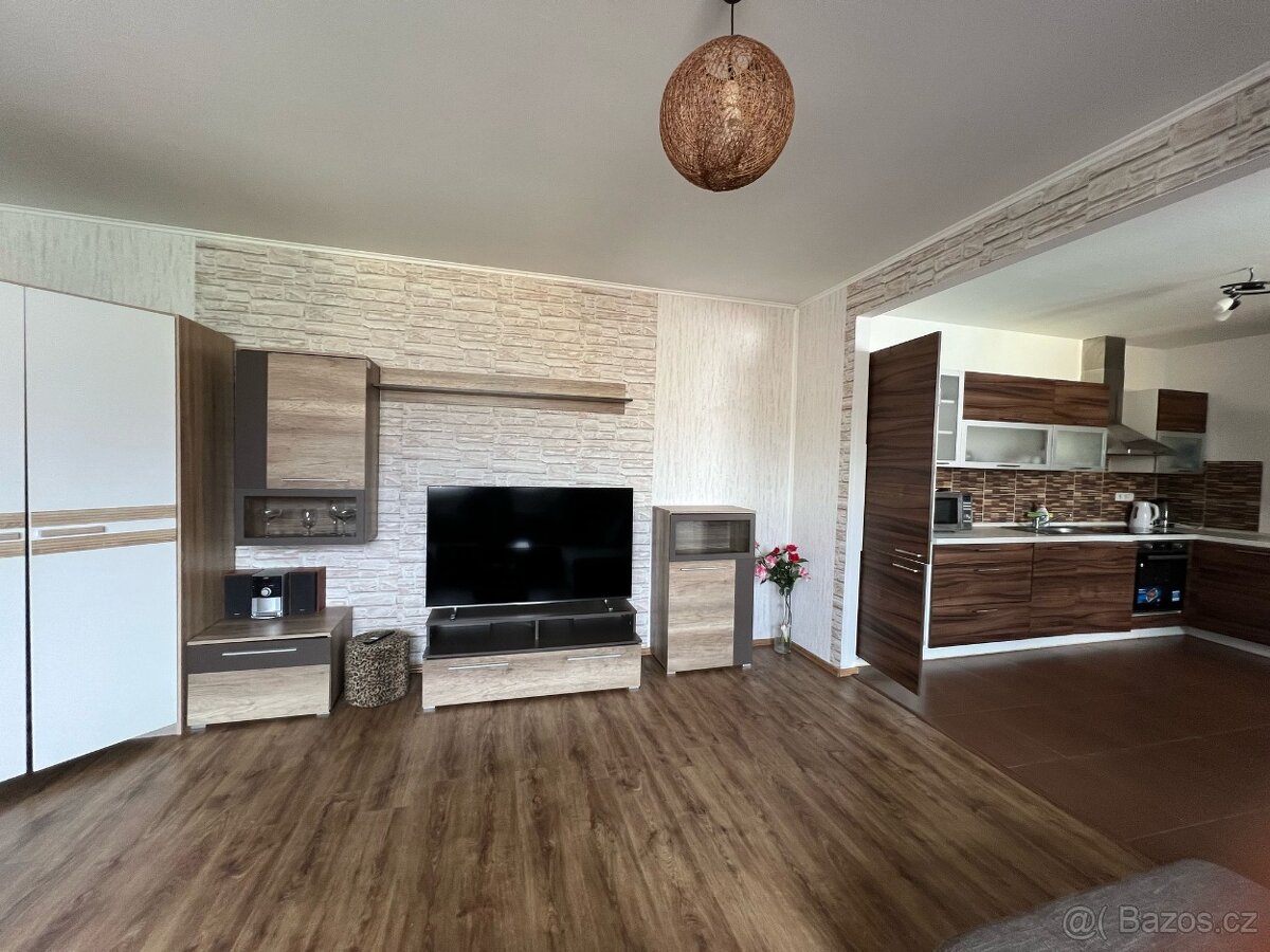 Prodej bytu 3+1 Teplice. - 8