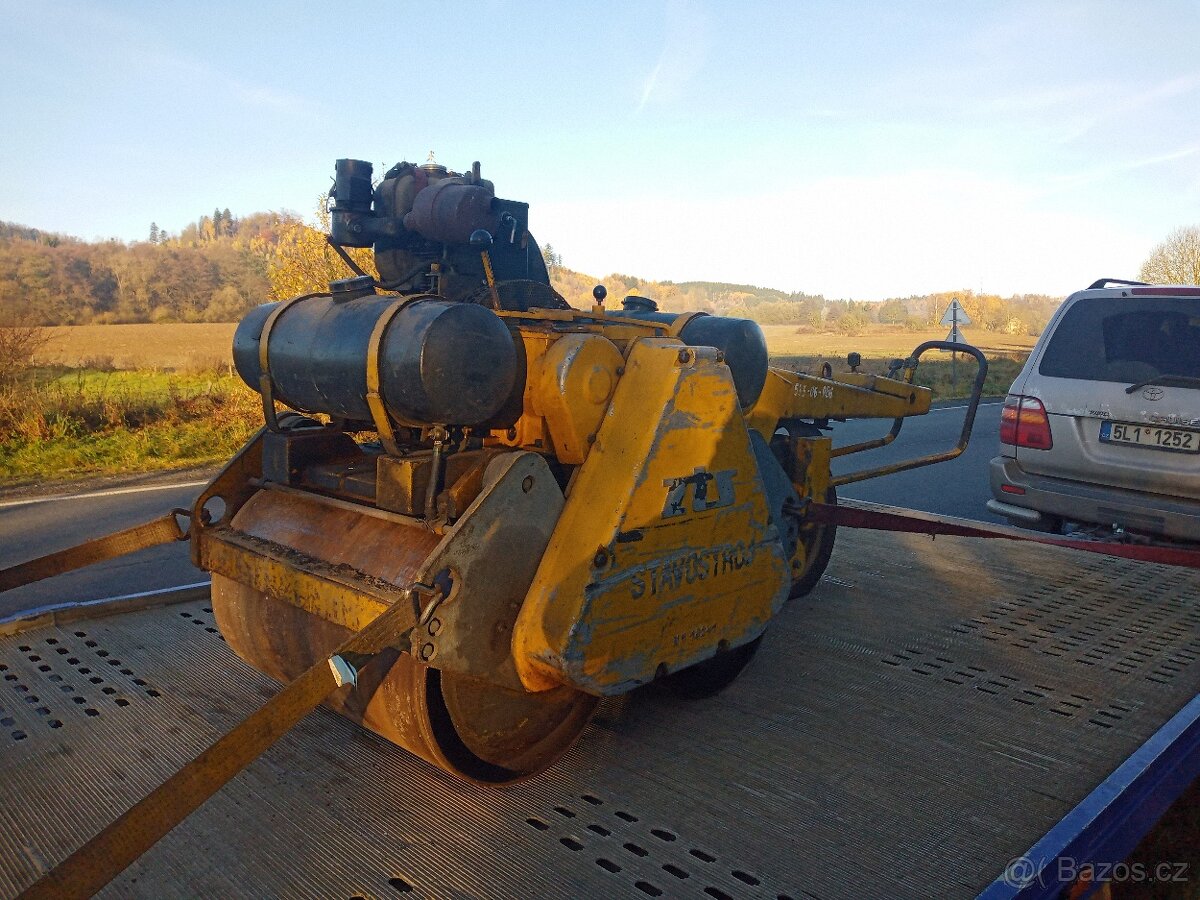 Prodám vibrační válec stavostroj vw3403 - 8