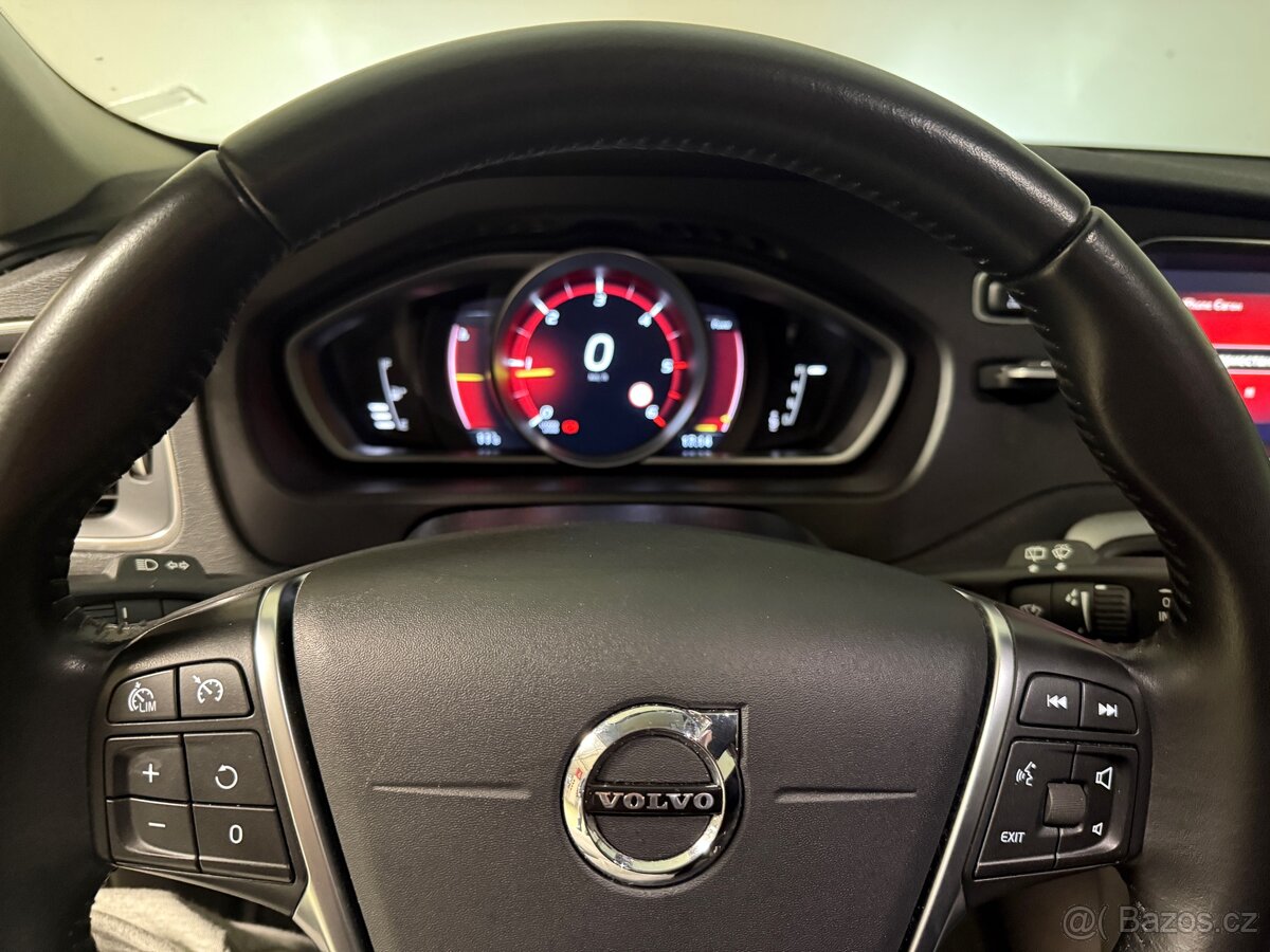 Volvo V40 - 8