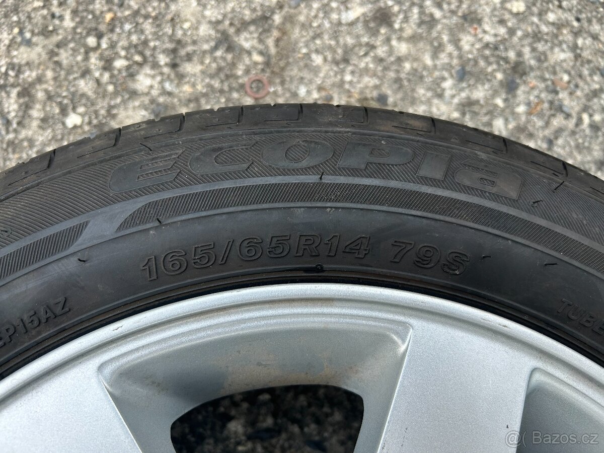 Alu kola R14 5x100 VW,Škoda + letní pneu 165/65/14 - 8