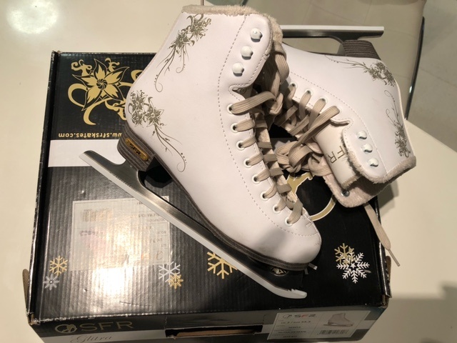 Dívčí zimní brusle - 8