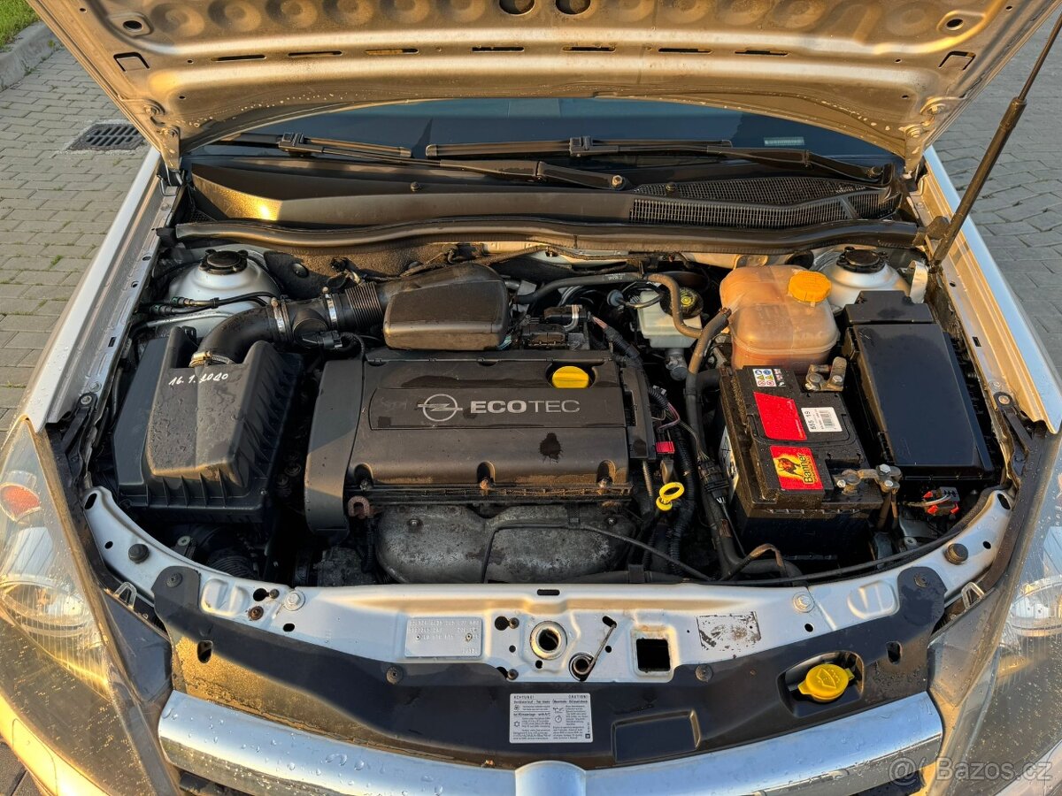 Opel Astra Caravan 1.6 Twinport 77KW - plně pojízdné - 8