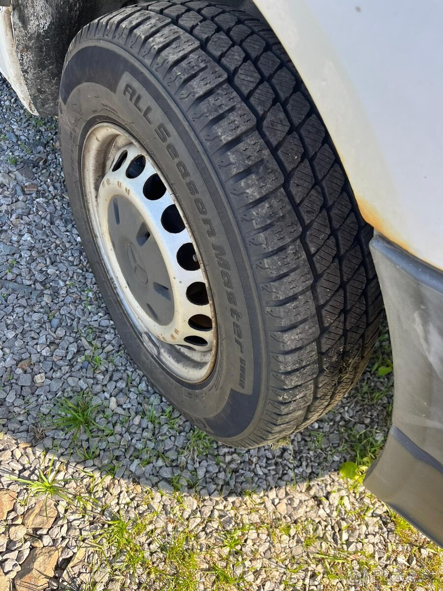 Mercedes Benz Sprinter 418 CDI chlaďák - 8