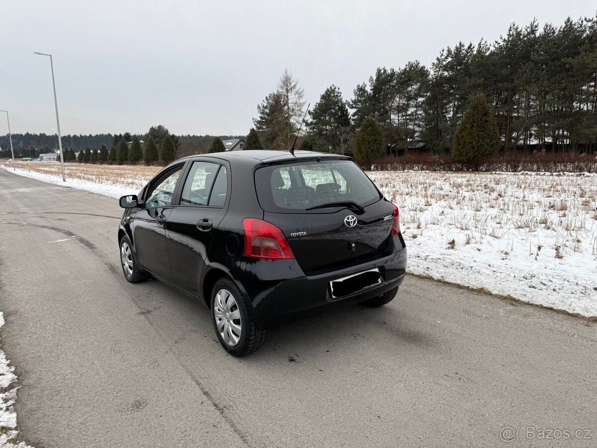 Toyota Yaris 1.Oi - 8